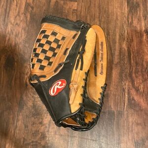 Rawlings renegade RS1300 13 inch glove
